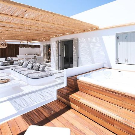 Phos Home By Rocks Estates เนาซา ภายนอก รูปภาพ